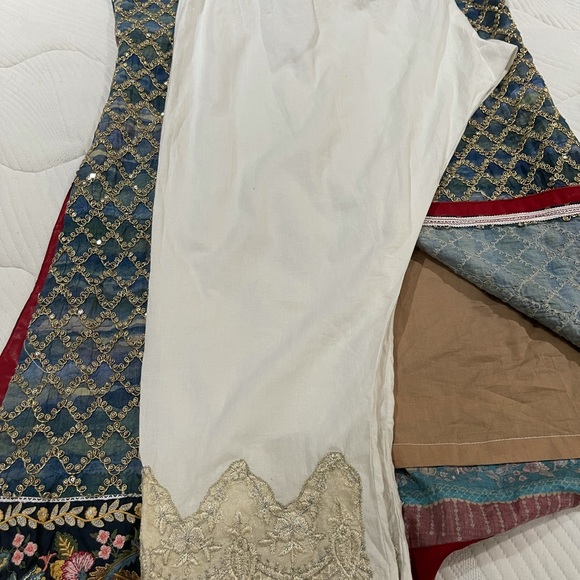 Pakistani branded dress - Picture 11 of 16